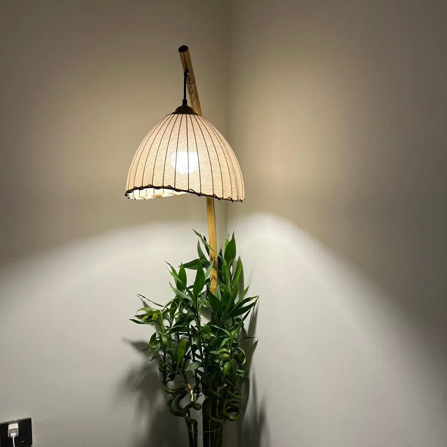 Lampe Sur Pied Japonaise en Bambou - Design Zen Minimaliste avec Douille E27