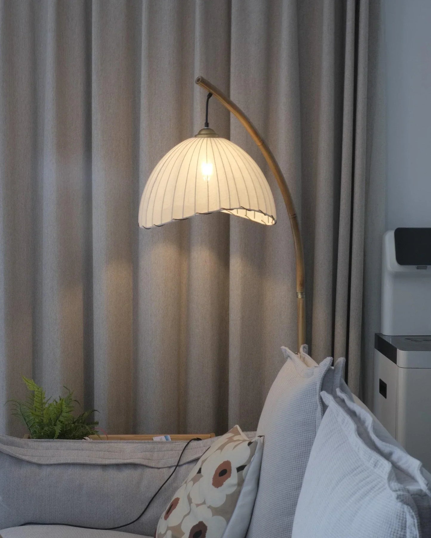 Lampe Sur Pied Japonaise en Bambou - Design Zen Minimaliste avec Douille E27