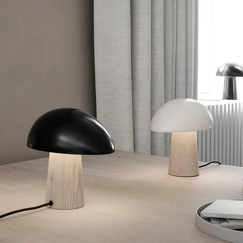 Lampe de Table Juno - Design Scandinave Minimaliste en Bois et Métal, Éclairage LED