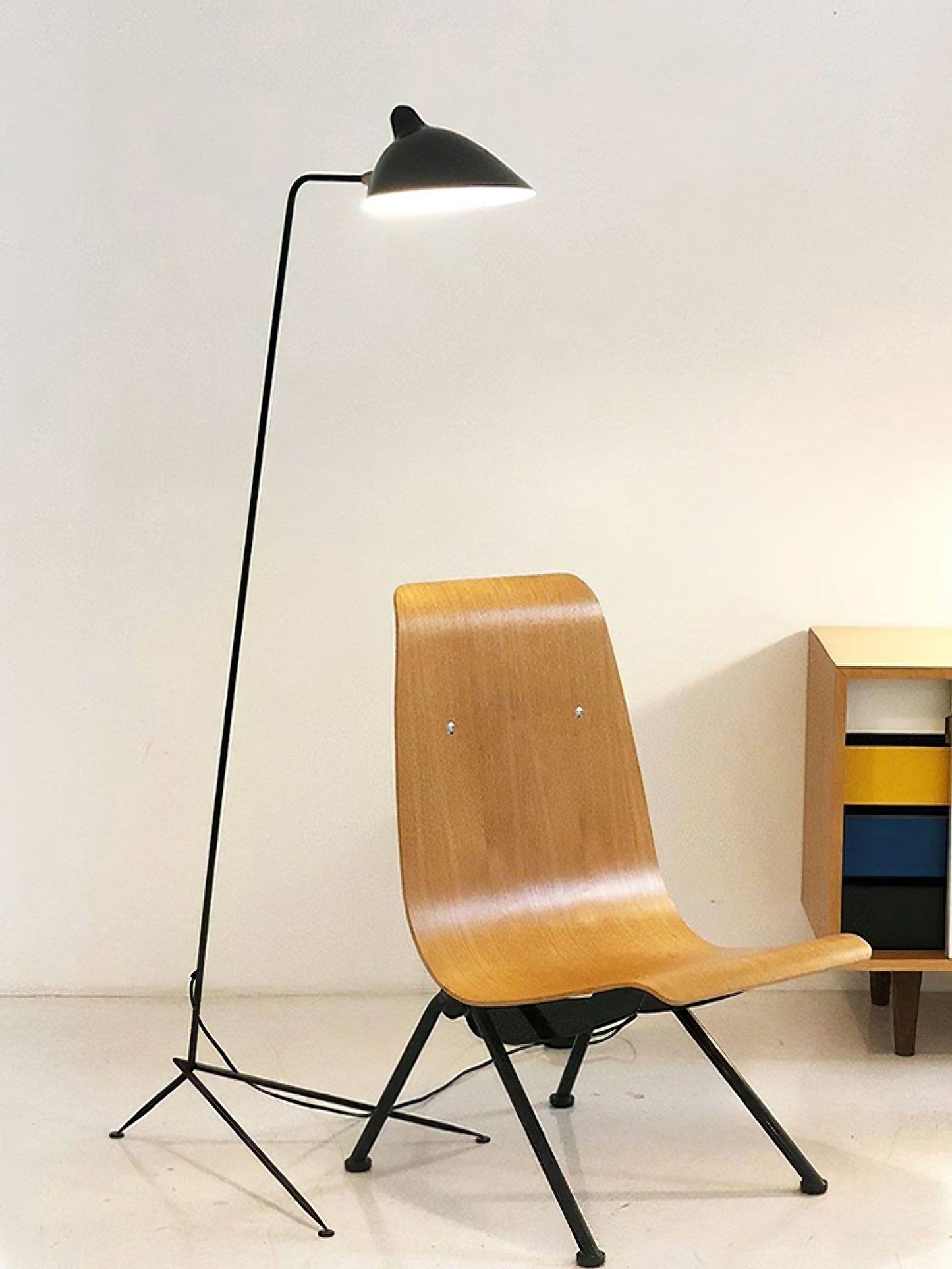 Lampe sur Pied à Trois Bras Mouille-Inspirée – Design Sculptural et Kinetique
