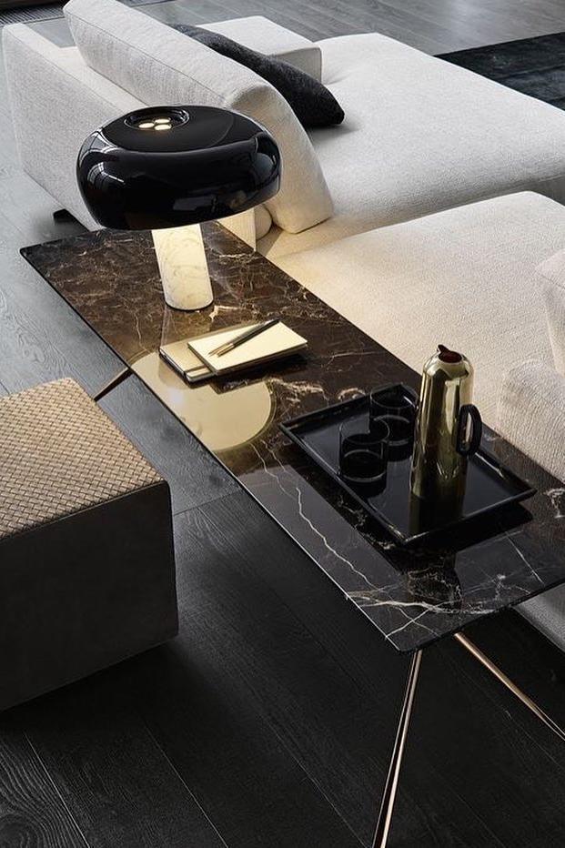 Lampe de Table Art Marble - Élégante en Marbre de Carrare et Métal avec LED
