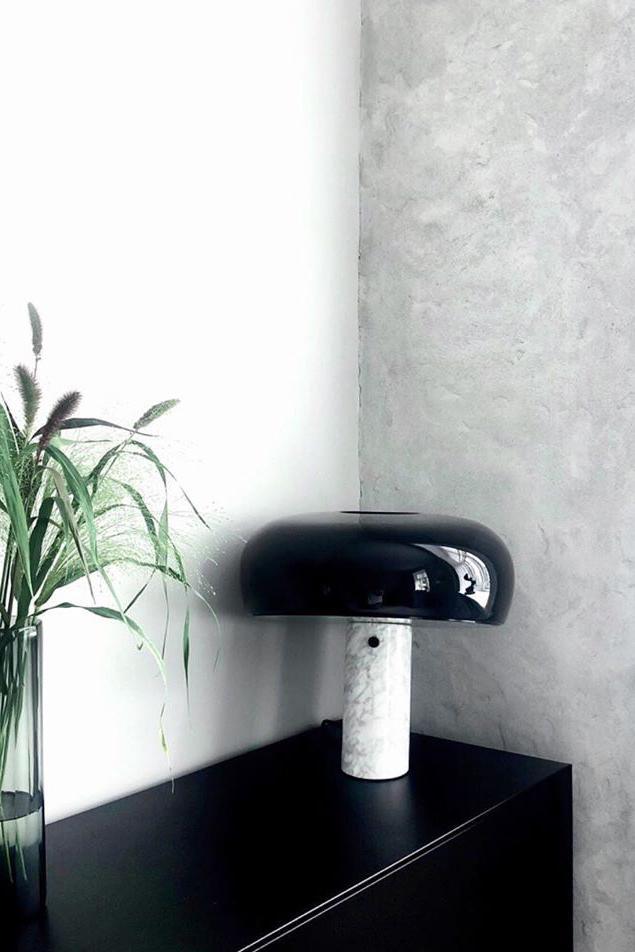 Lampe de Table Art Marble - Élégante en Marbre de Carrare et Métal avec LED