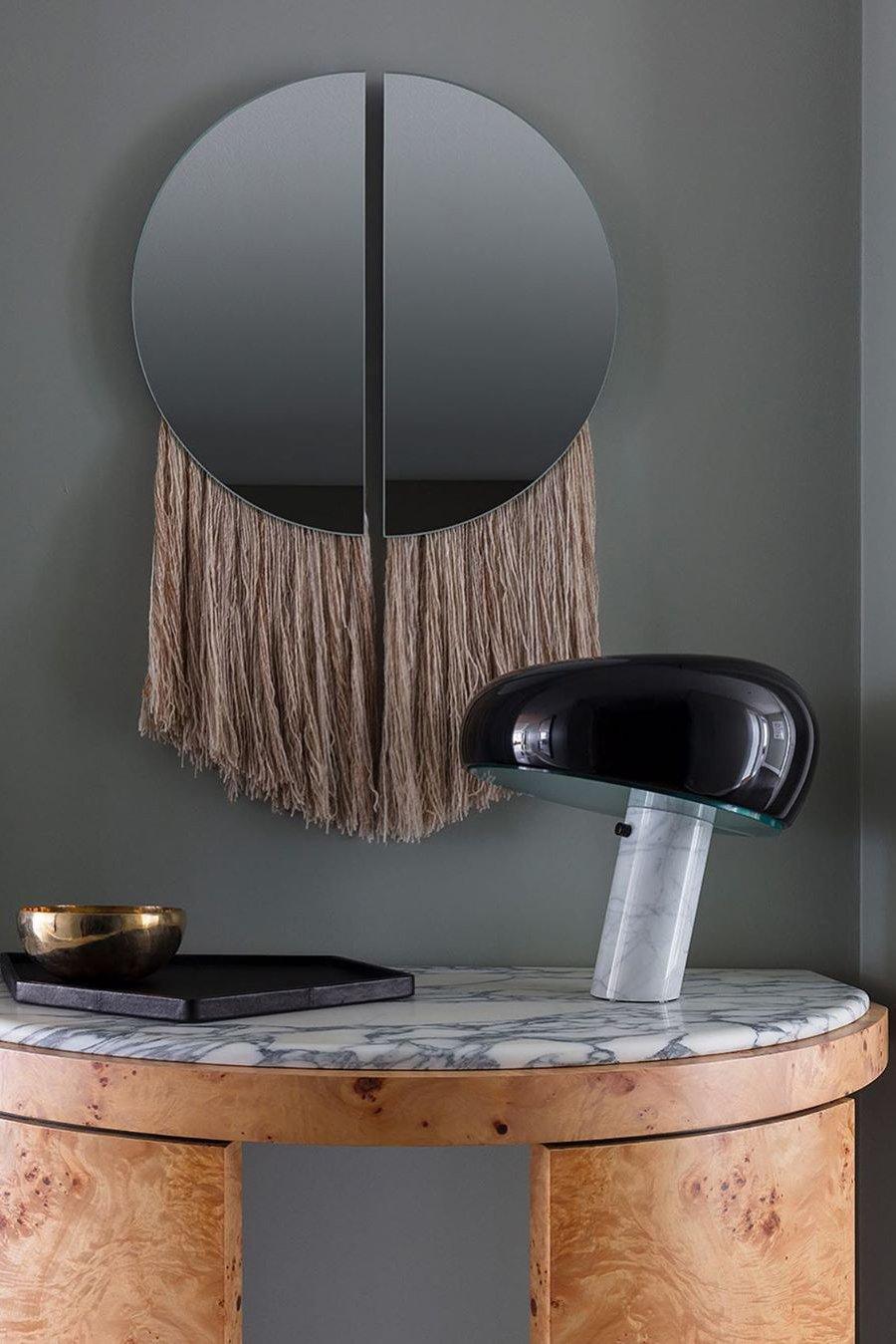 Lampe de Table Art Marble - Élégante en Marbre de Carrare et Métal avec LED