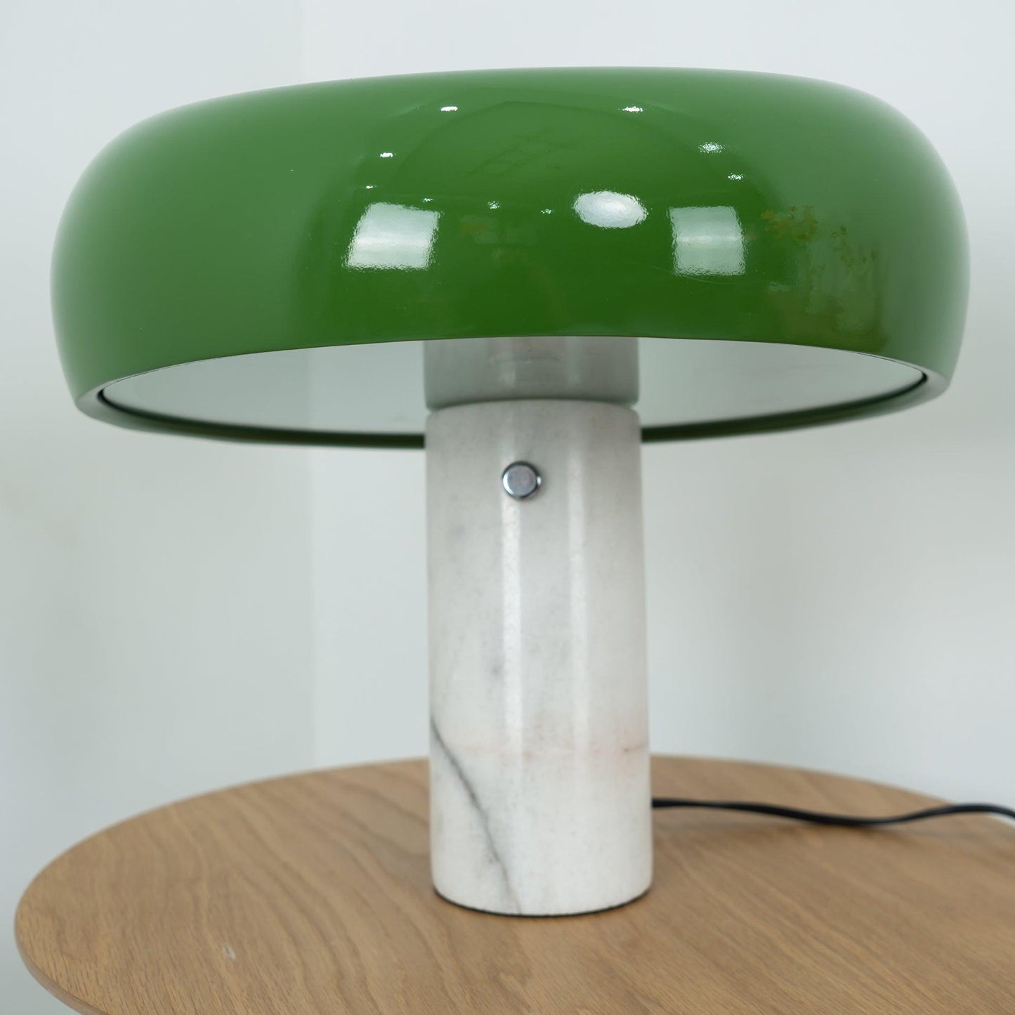 Lampe de Table Art Marble - Élégante en Marbre de Carrare et Métal avec LED