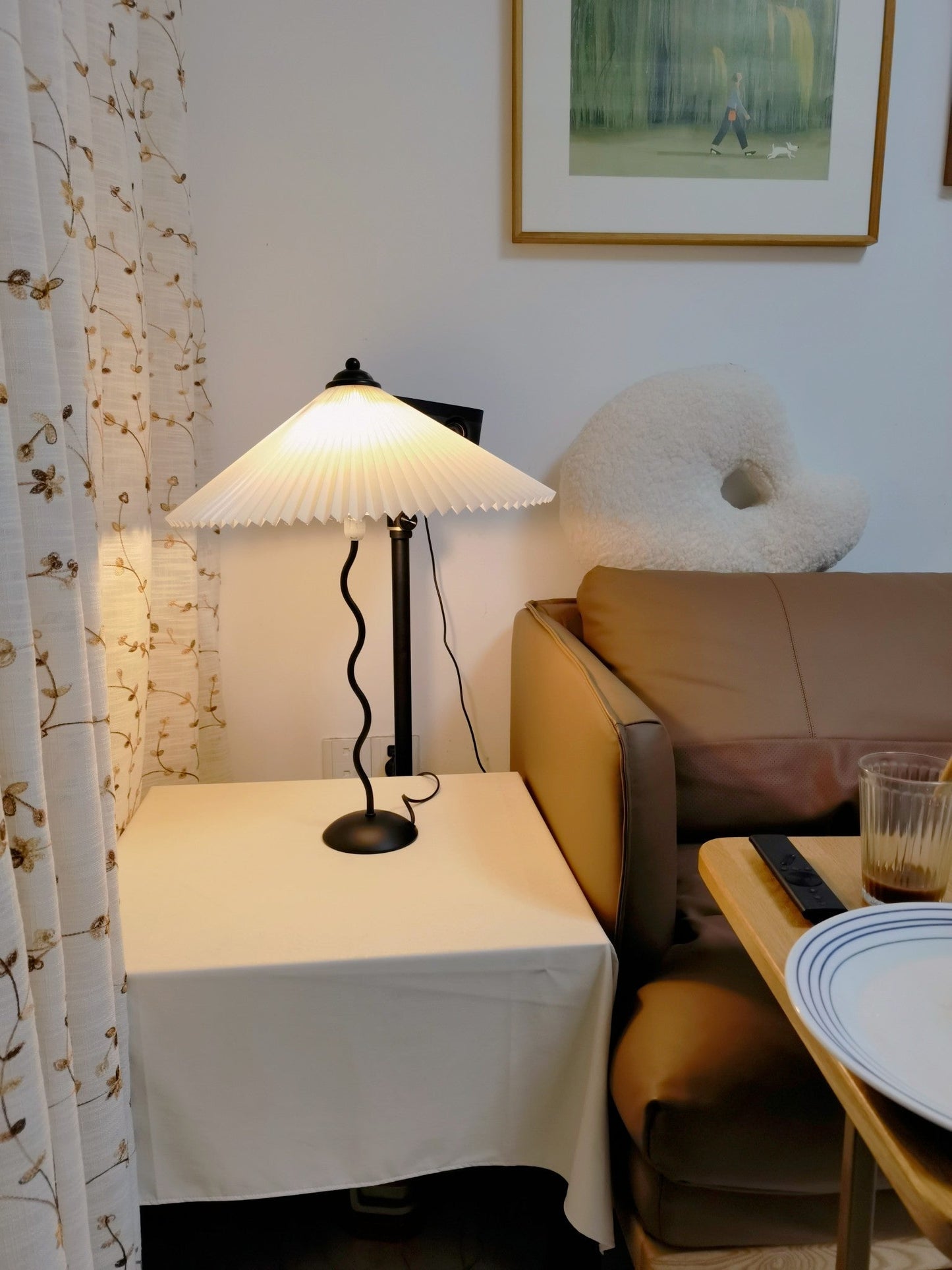 Lampe de Table Squiggle – Lampe Moderne au Design Ondulé pour Salon, Chambre et Bureau