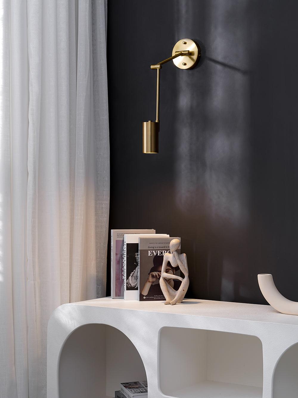 Applique Murale Moderne en Fer avec LED Intégrée - Design Élégant et Réglable