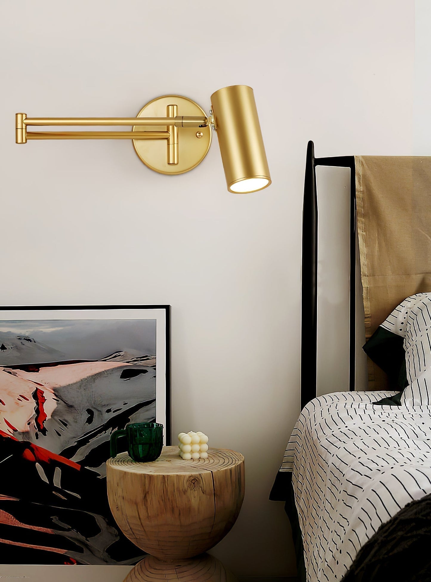 Applique Murale Moderne en Fer avec LED Intégrée - Design Élégant et Réglable