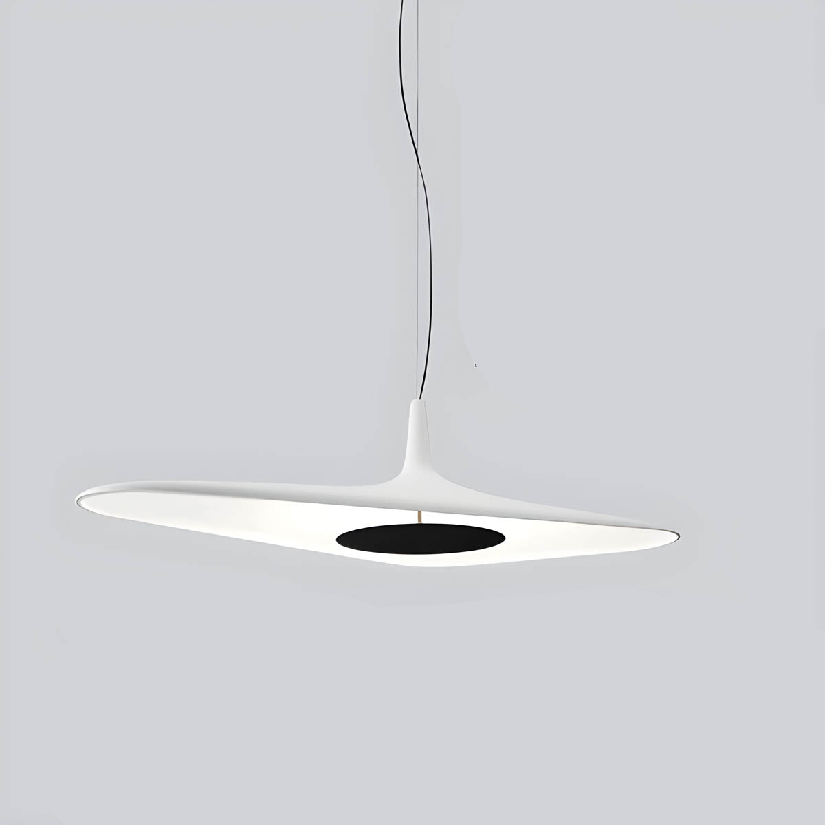 Suspension TIPI – Lampe au Design Unique en Résine, Élégance Moderne