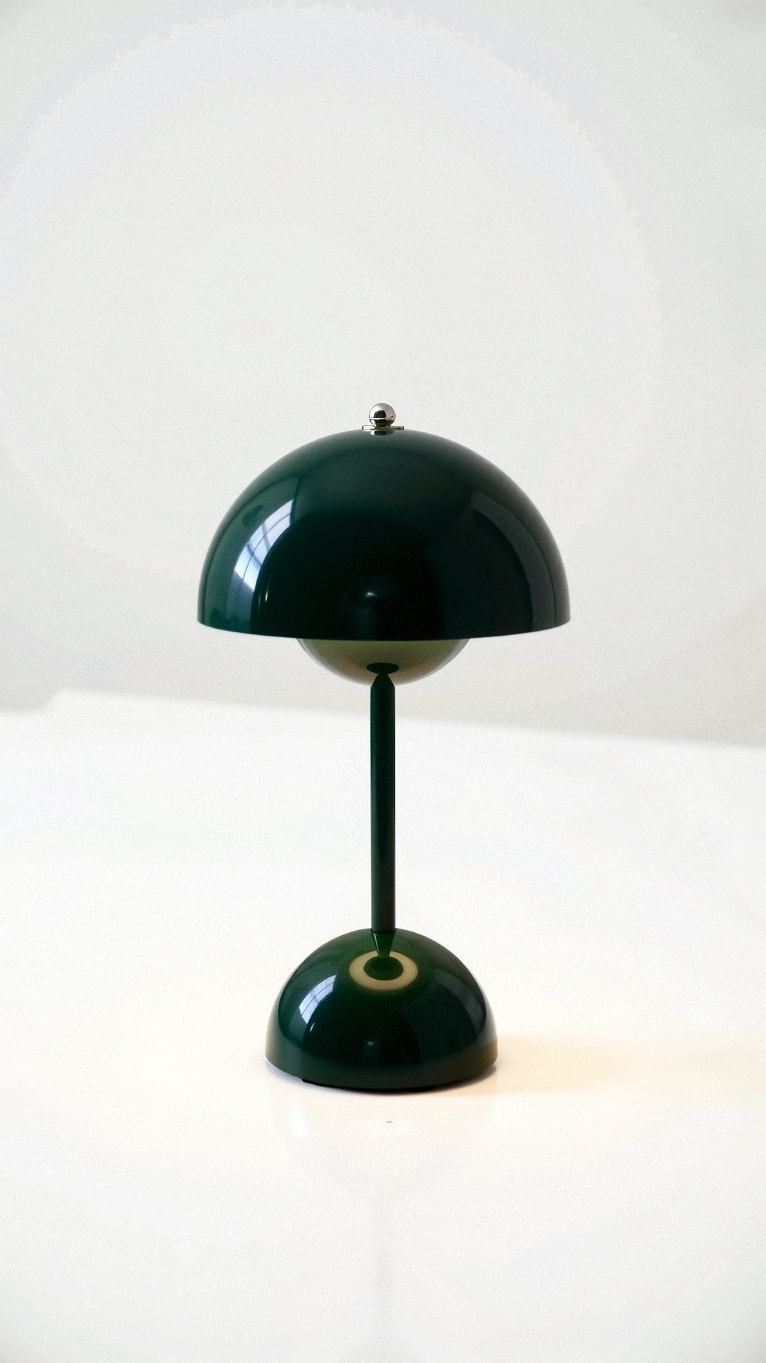 Lampe de Table Élégante et Moderne - Éclairage Ajustable et Raffiné