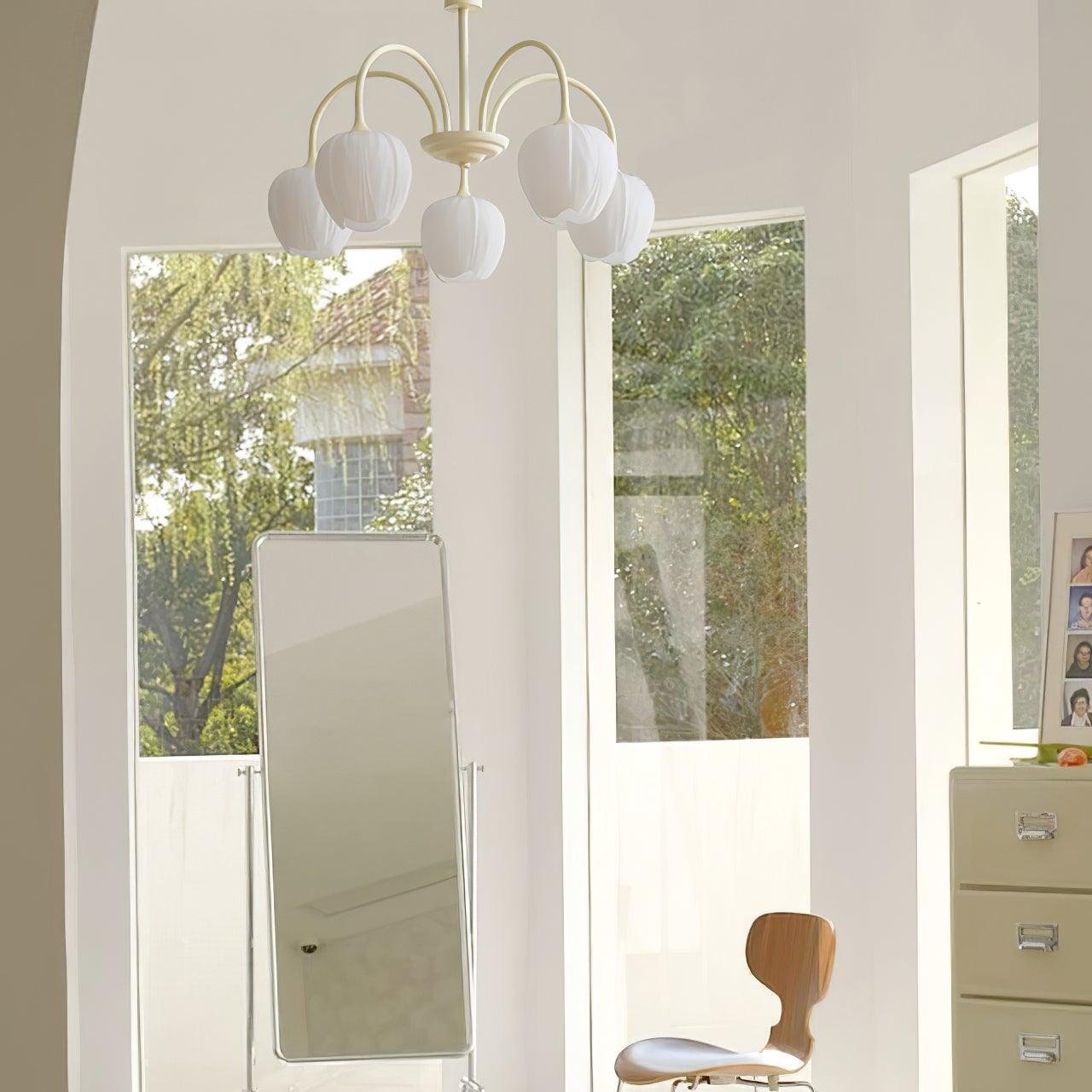 Chandelier Tulip Matcha – Design Élégant Inspiré des Fleurs de Tulipe et de la Couleur Matcha