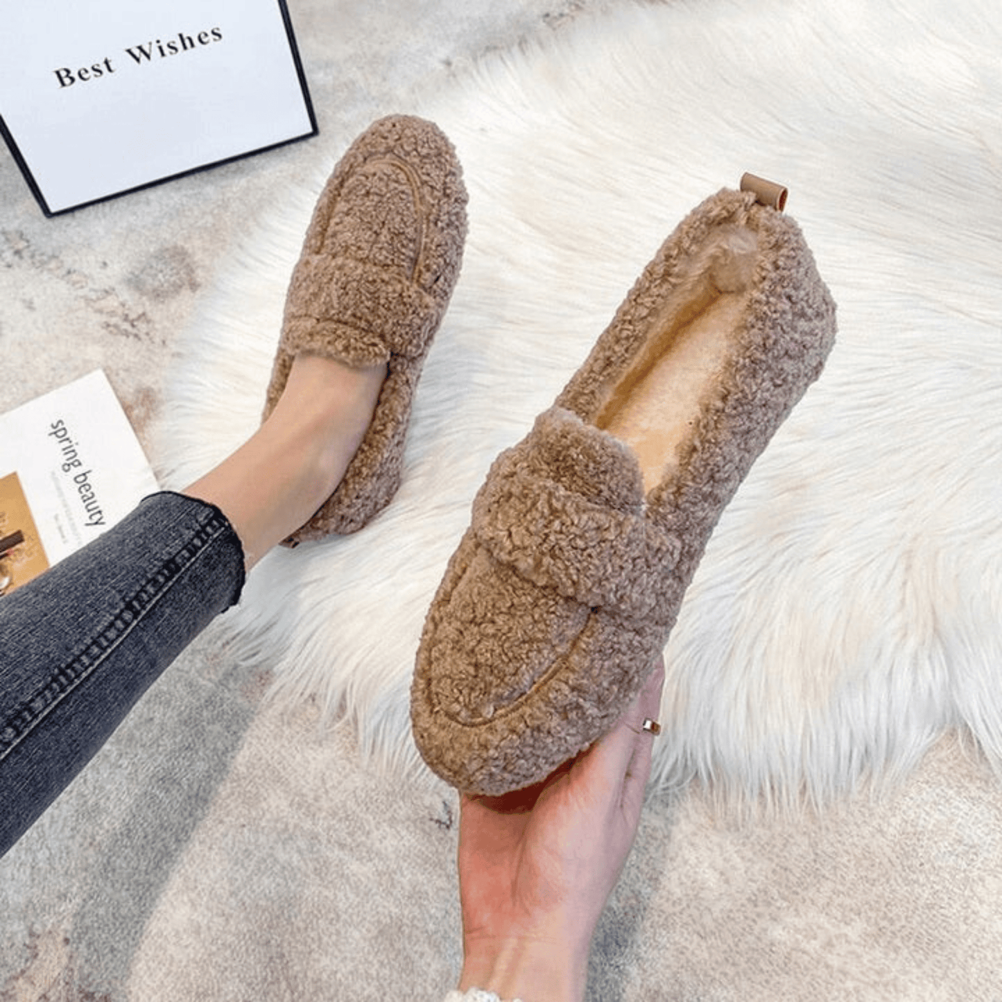 Chaussons DouceMarche – Mocassins d’Intérieur en Peluche, Confort Moelleux et Chaleur Douillette