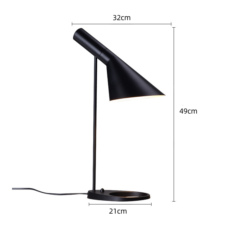Lampe de Table Design LED - Éclairage Sculptural Réglable, Parfaite pour Bureau et Salon