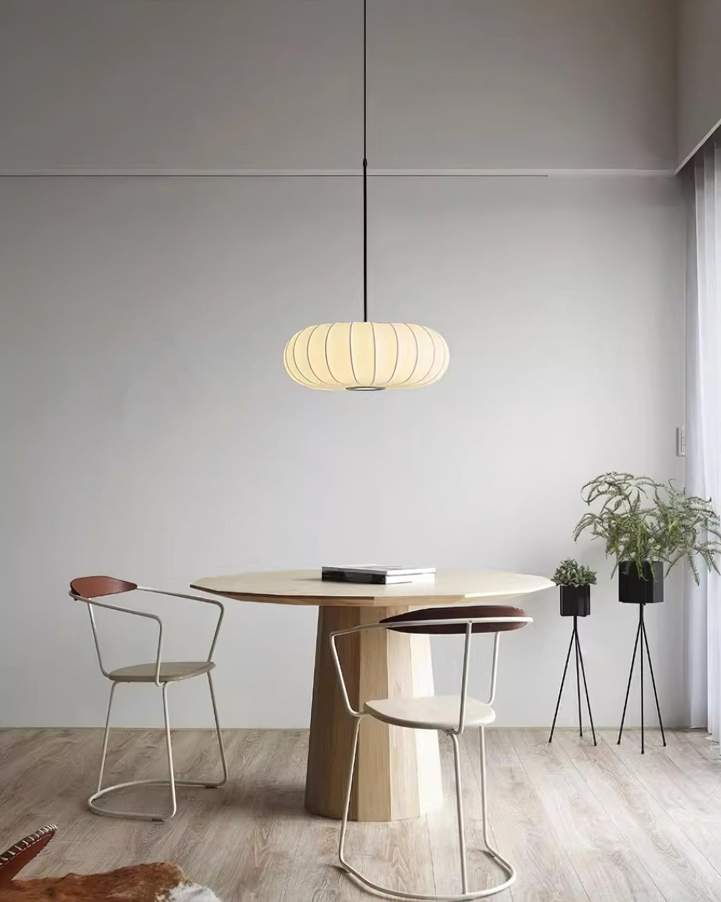 Suspension Verona - Luminaire Minimaliste en Métal et Soie, Design Wabi-Sabi
