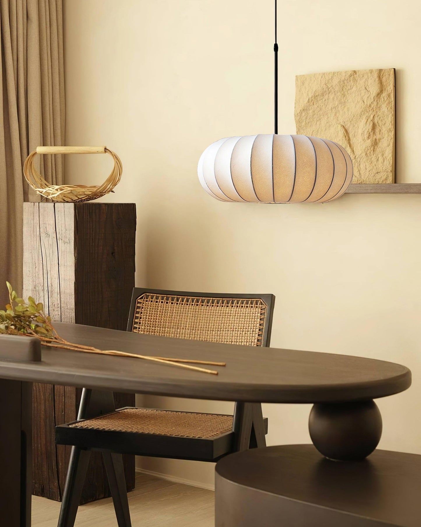 Suspension Verona - Luminaire Minimaliste en Métal et Soie, Design Wabi-Sabi