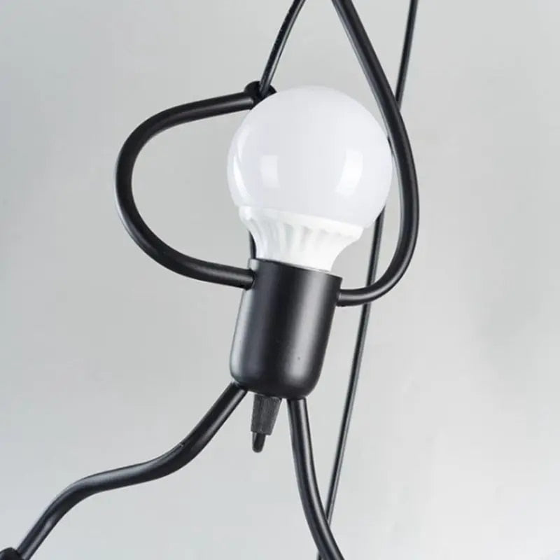 Suspension Lumineuse en Forme de Poupée - Apportez de la Joie à Votre Intérieur