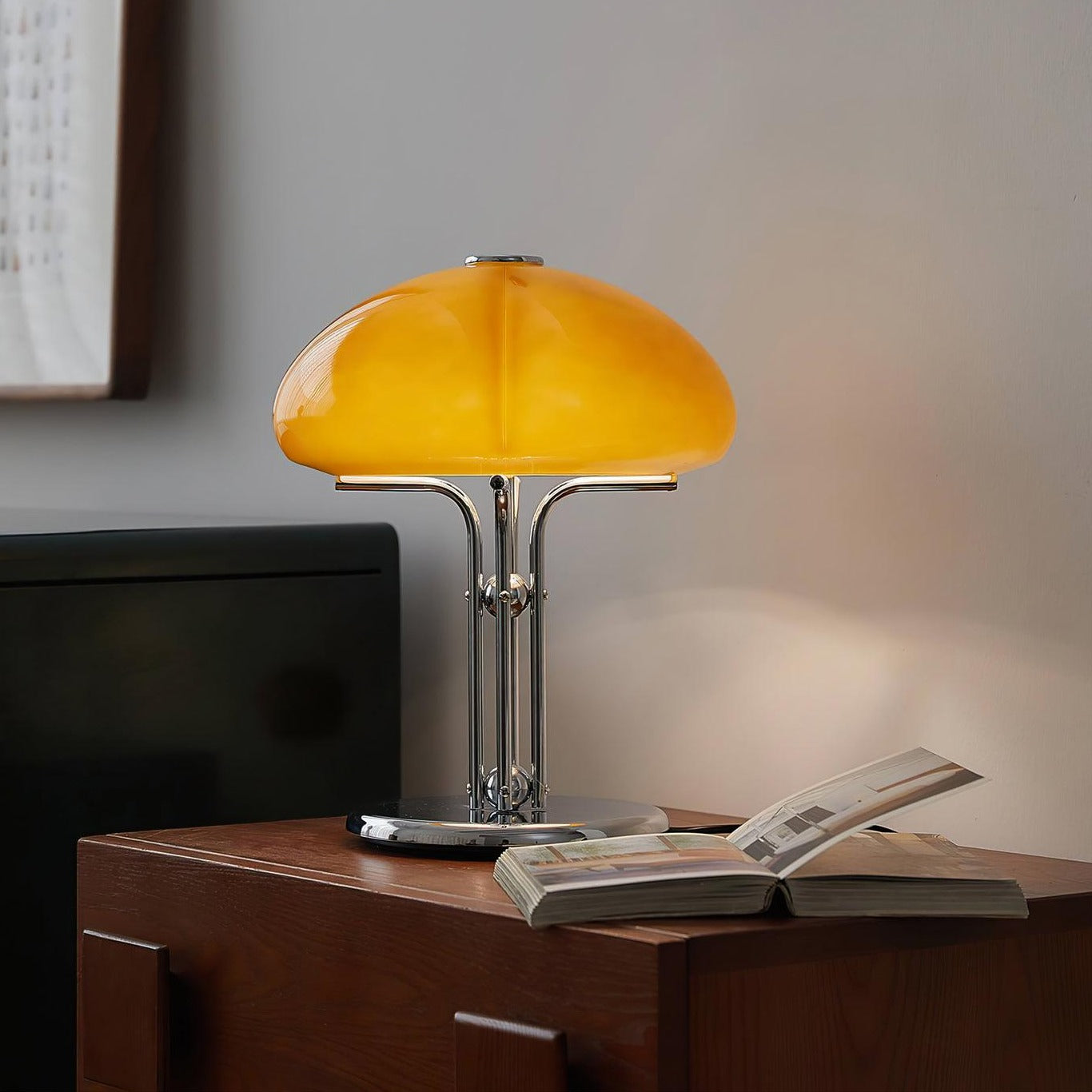 Lampe de Table Pilz Bauhaus – Design Moderne avec Abat-jour en Verre Amber