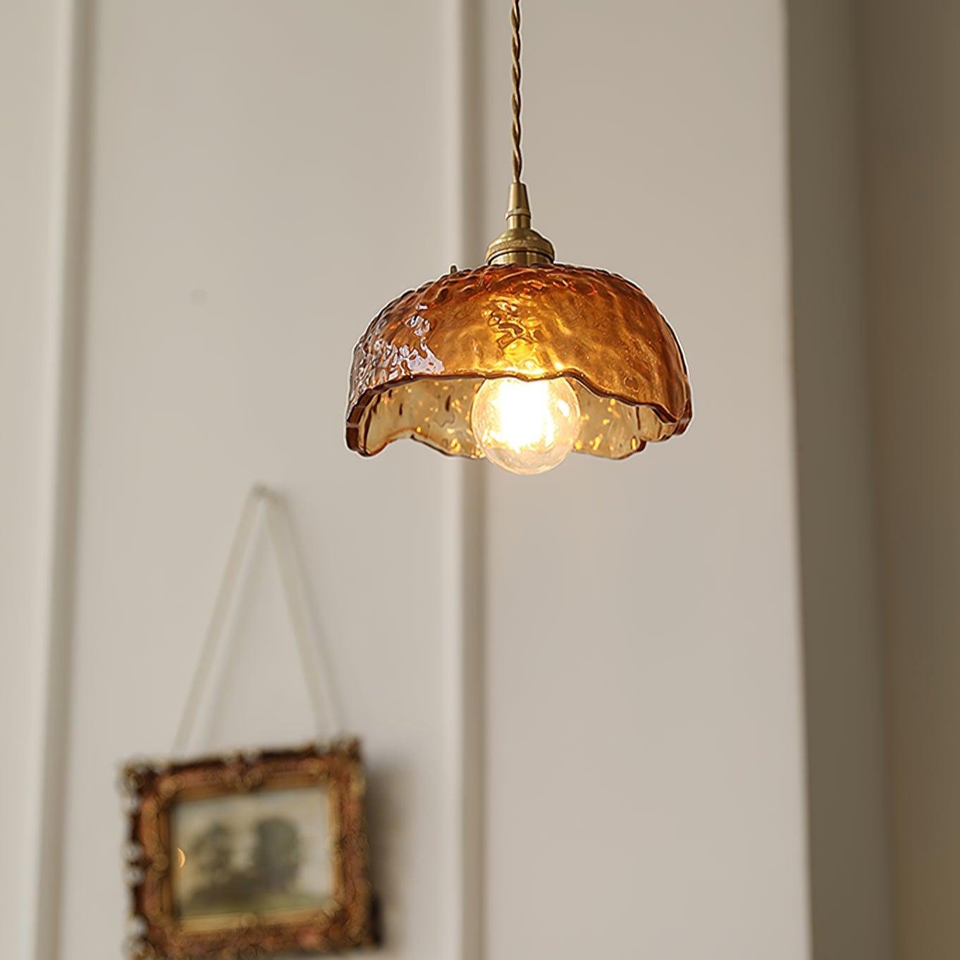 Suspended Vintage Brown Glass Pendant Light – Élégance Classique