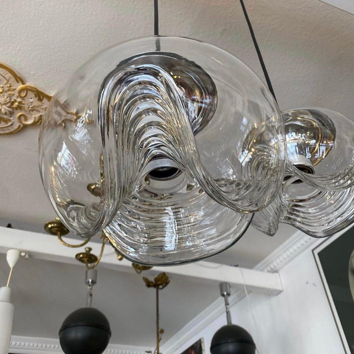 Suspension Moderne "Welle" Inspirée des Vagues avec Éclairage LED