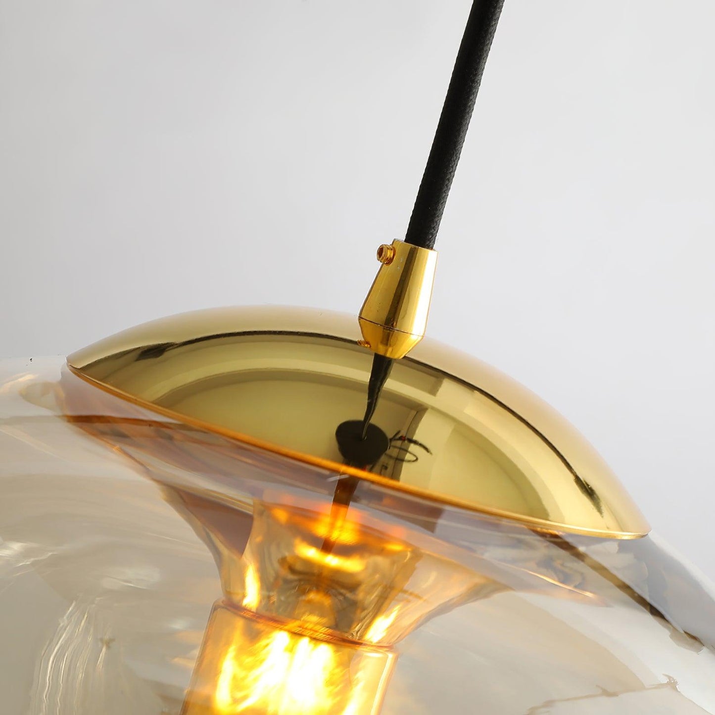 Suspension Moderne "Welle" Inspirée des Vagues avec Éclairage LED