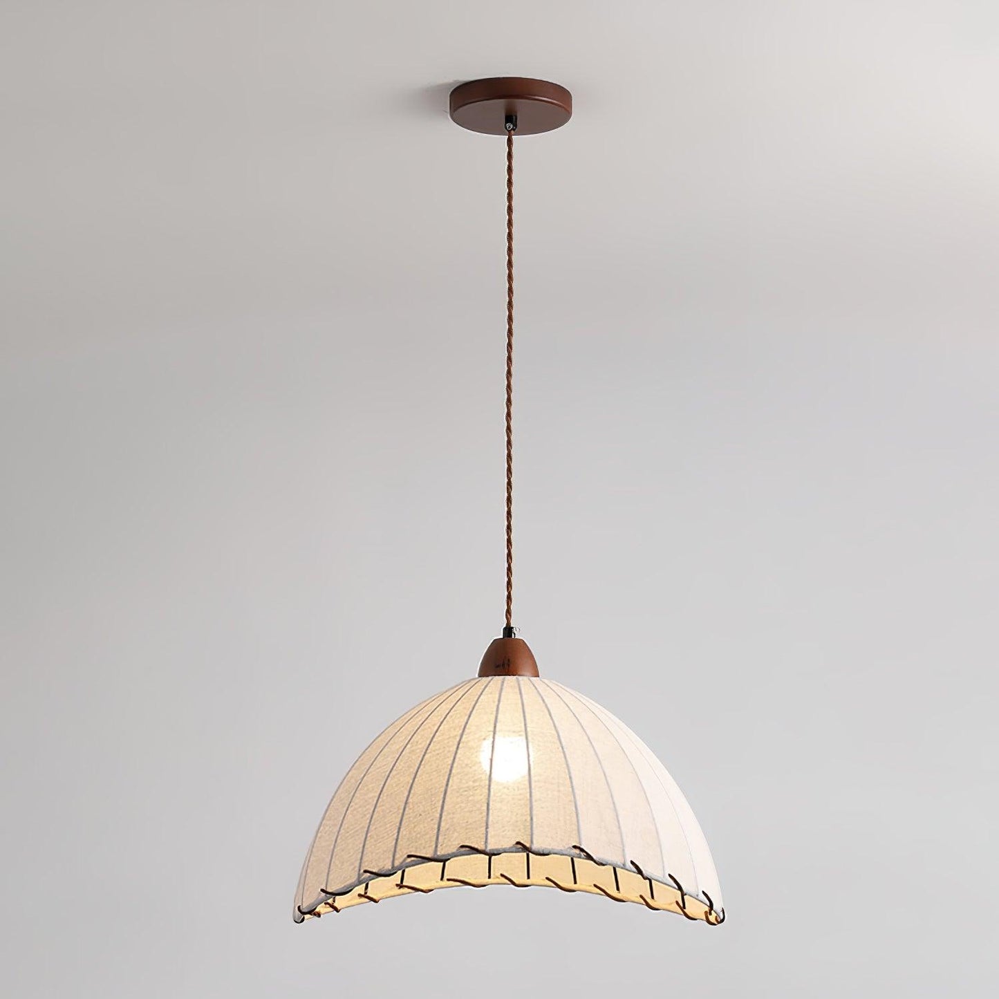 Suspension Bois et Tissu – Équilibre Naturel entre Élégance et Confort