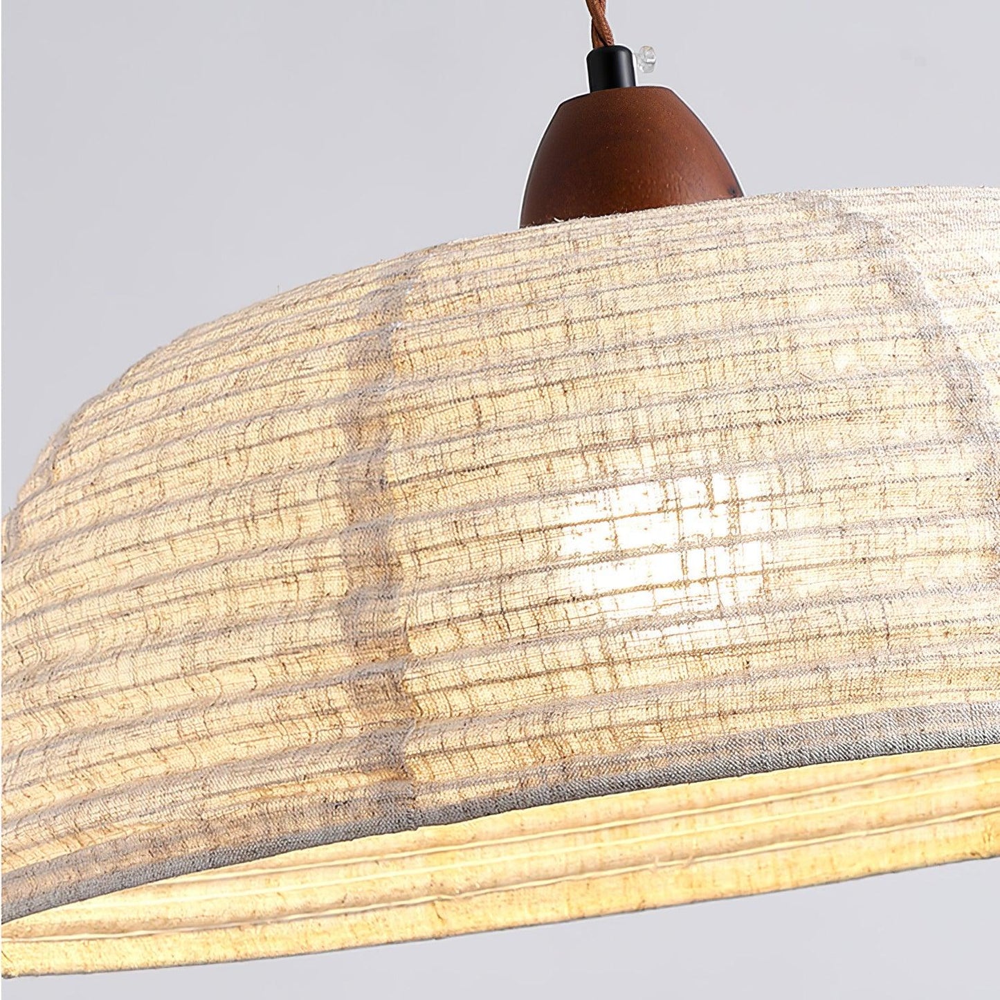Suspension Bois et Tissu – Équilibre Naturel entre Élégance et Confort