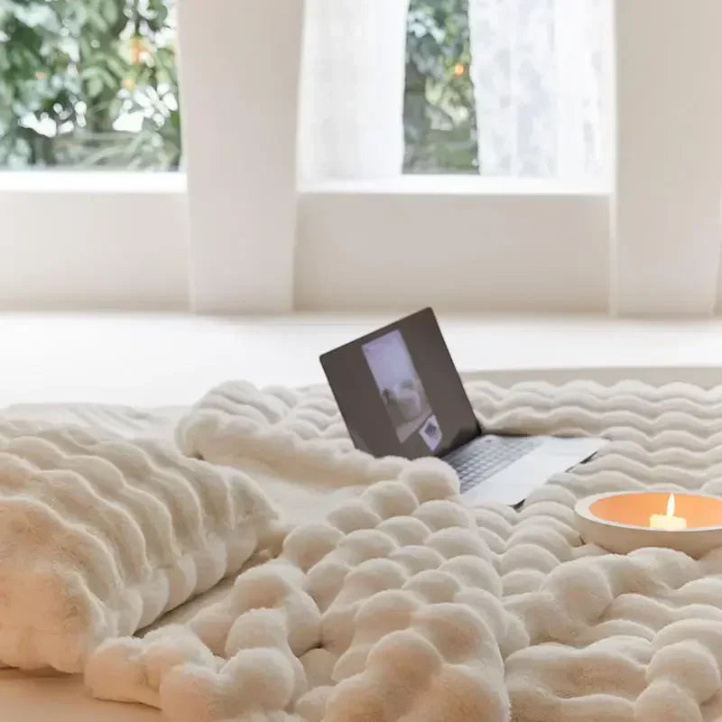 Plaid WarmWol – Couverture Ultra-Douce en Laine Polaire, Chaleur Exceptionnelle pour Toutes Saisons