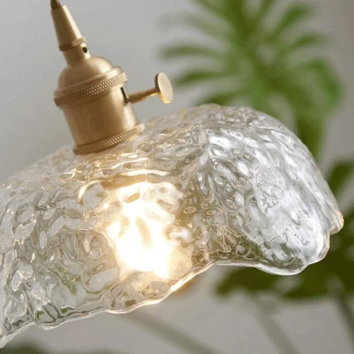 Lampe Pendante en Verre et Laiton – Éclairage Moderne et Élégant pour Chaque Intérieur
