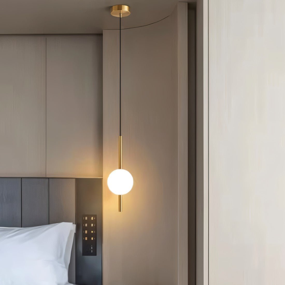 Suspension Afzal en Verre et Métal – Élégance Scandinave pour Votre Intérieur
