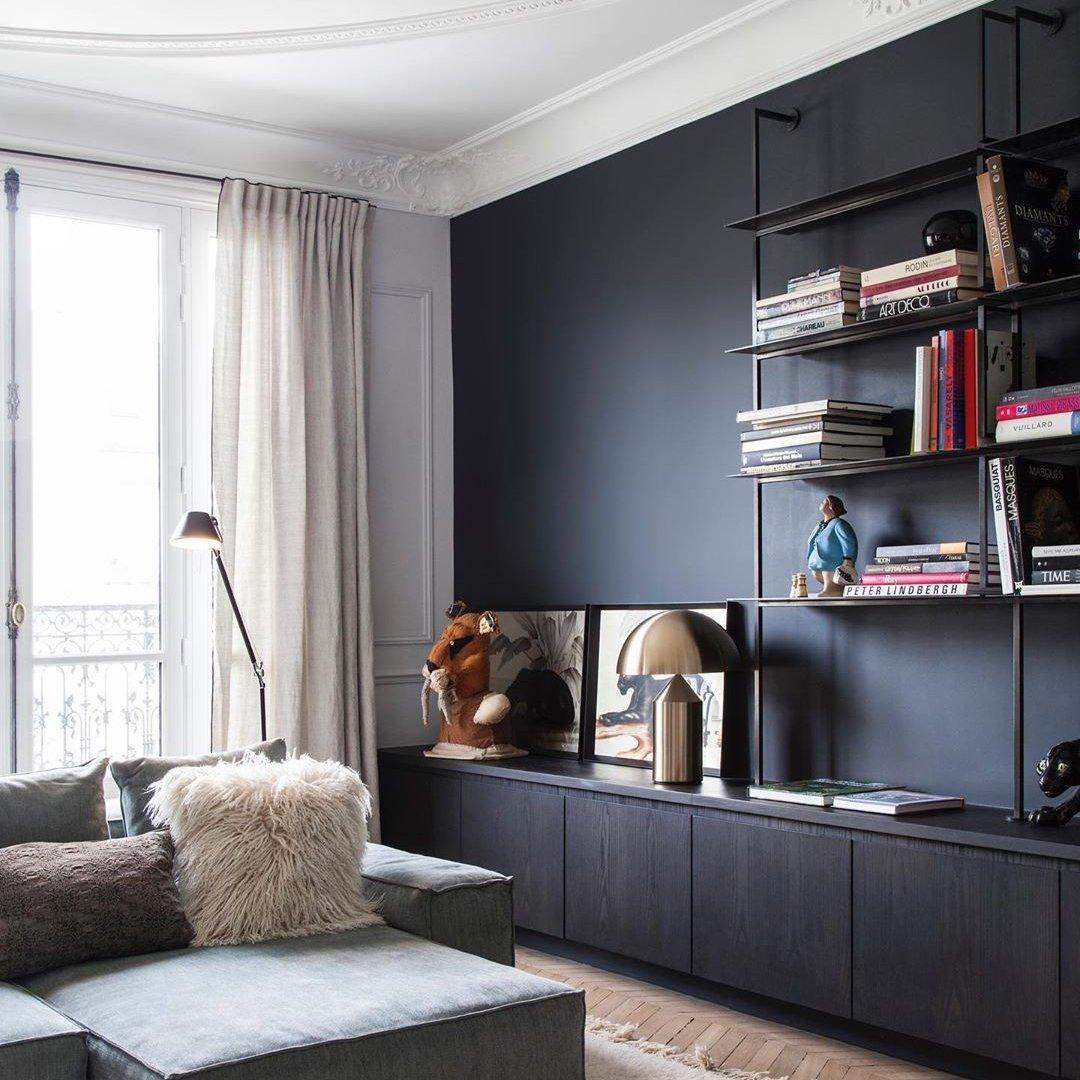 Lampe de Table Métal Lumino – Design Élégant & Éclairage Fonctionnel