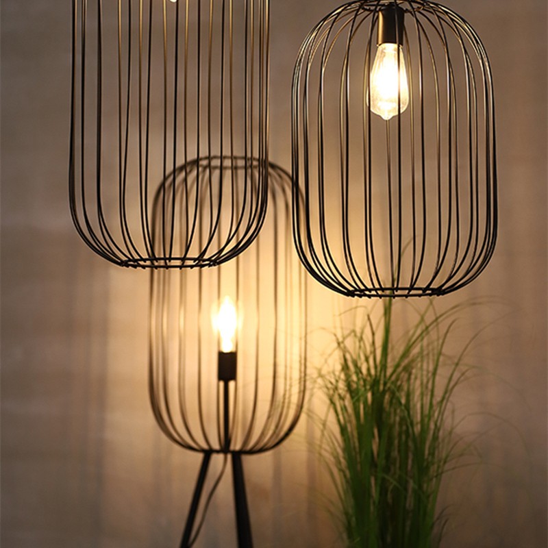 Lampe sur Pied au Design Cage avec Rayures Verticales – Élégance et Style Contemporain