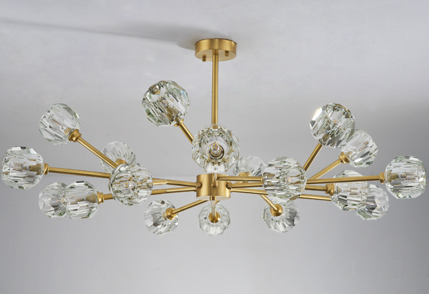 Chandelier Linéaire Moderne avec Cube en Verre Glacé – Élégance Contemporaine