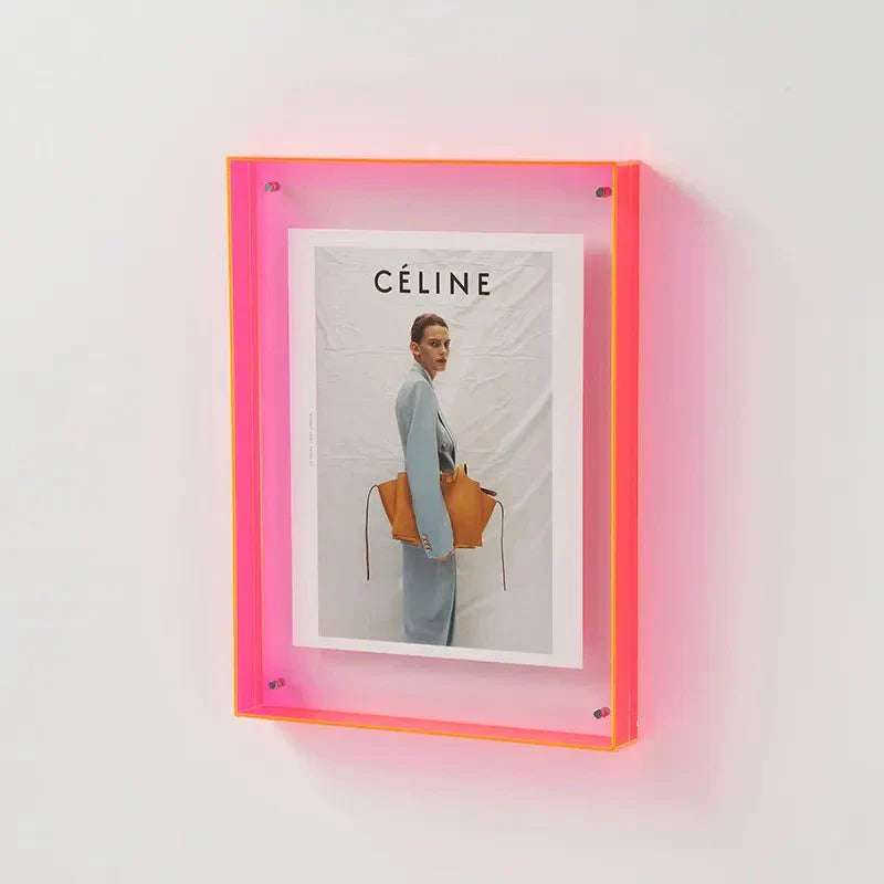 PrismFrame | Cadre photo décoratif en acrylique transparent de couleur vive