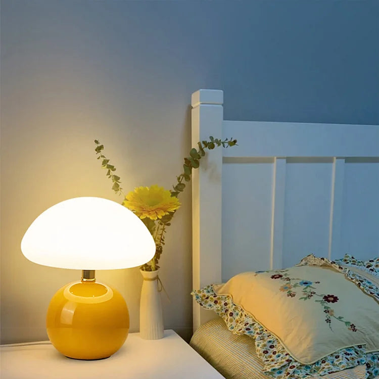Lampe French Cream Mushroom - Design Rétro en Céramique et PVC, LED Ajustable