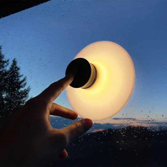 Lampe LED Rechargeable avec Ventouse – Éclairage Portable et Ajustable pour Intérieur et Extérieur