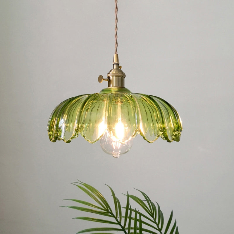 Lampe suspendue en verre translucide avec base en cuivre – Création d'une atmosphère romantique et lumineuse