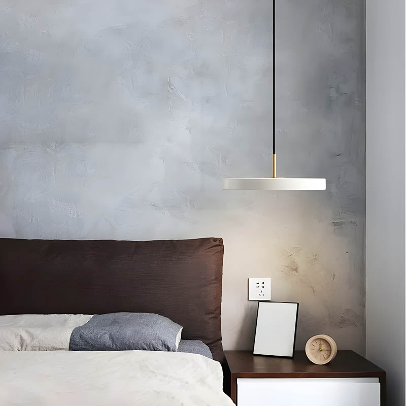 Suspension Moderne en Aluminium avec Abat-jour en Acrylique – Design Minimaliste et Élégant