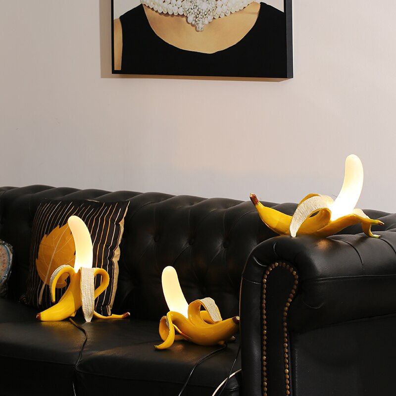 Lampe de Table Art Déco - Design Élégant en Métal et Résine avec LED