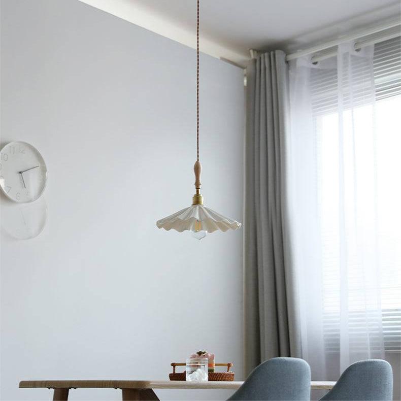 Suspension Cuisine Design en Céramique – Lampe Pendante Moderne avec Détail en Bois