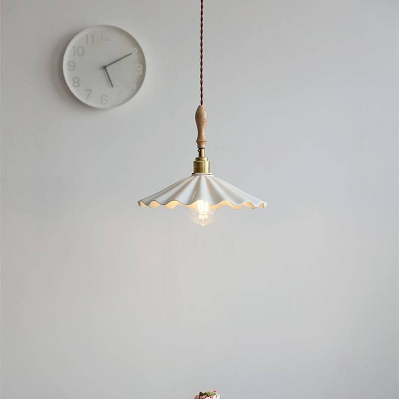 Suspension Cuisine Design en Céramique – Lampe Pendante Moderne avec Détail en Bois