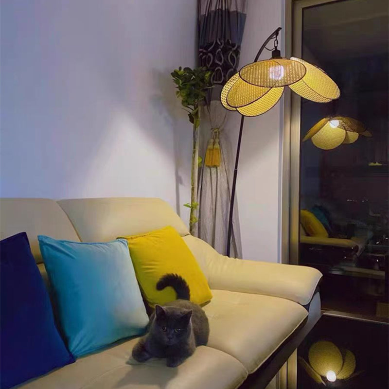 Lampe sur Pied en Rattan - Élégance Naturelle et Design Moderne