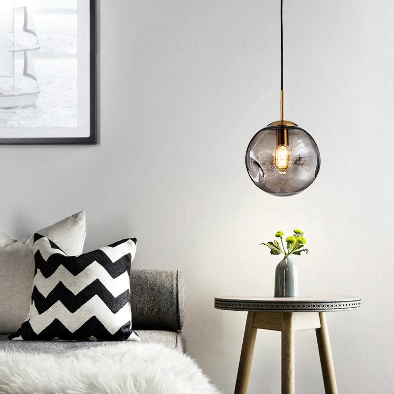 Suspension Moderne en Verre Doré – Élégance Scandinave avec Éclairage Doux