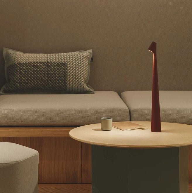 Lampe de Table Rechargeable - Design Élégant en Aluminium avec 3 Niveaux d'Intensité, Disponible en Plusieurs Couleurs