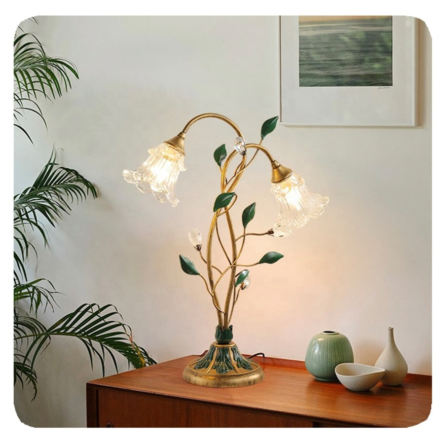 Lampe de Table Fleurie - Design Vintage en Fer, Cristal et Verre pour Chambre ou Salon