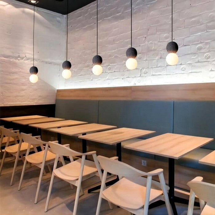 Suspension Origo – Design Géométrique en Zement, Pierre Volcanique et Verre Opale