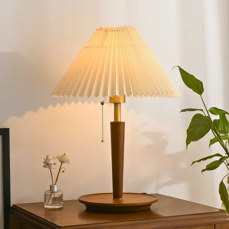 Lampe de Table Vintage en Bois Plissé – Charme Classique et Fonctionnalité Moderne