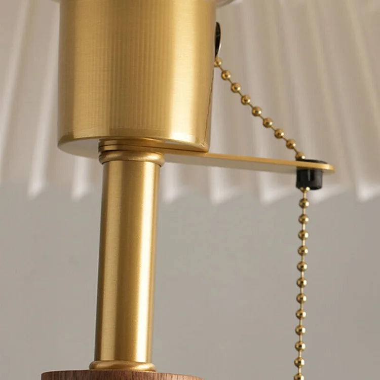 Lampe de Table Vintage en Bois Plissé – Charme Classique et Fonctionnalité Moderne