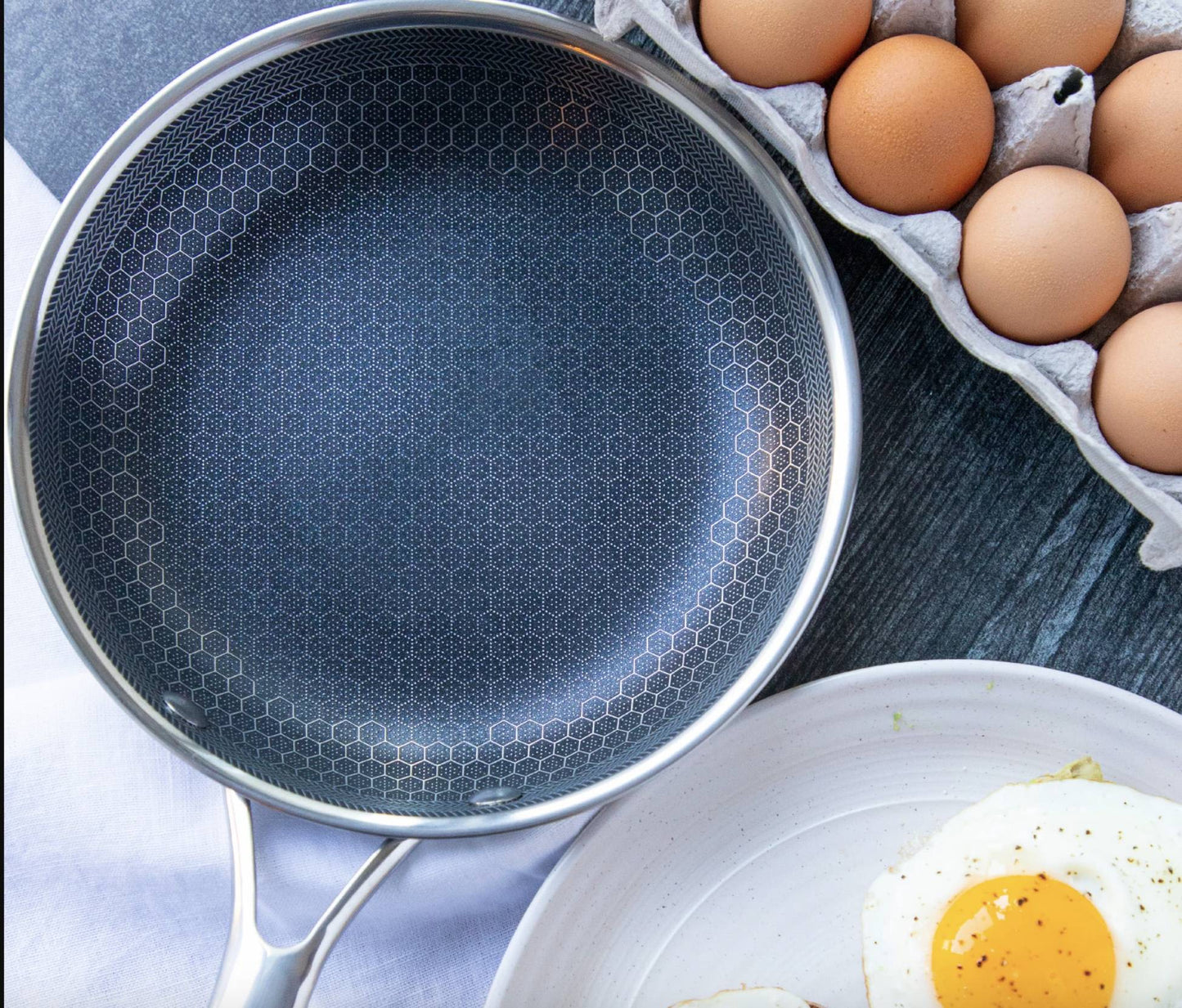 Poêle Antiadhésive en Acier Inoxydable CuisinePro – Cuisson Parfaite et Facile