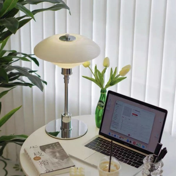 Lampe de Table Disc Multilayer Metal – Élégance Moderne et Ambiance Apaisante