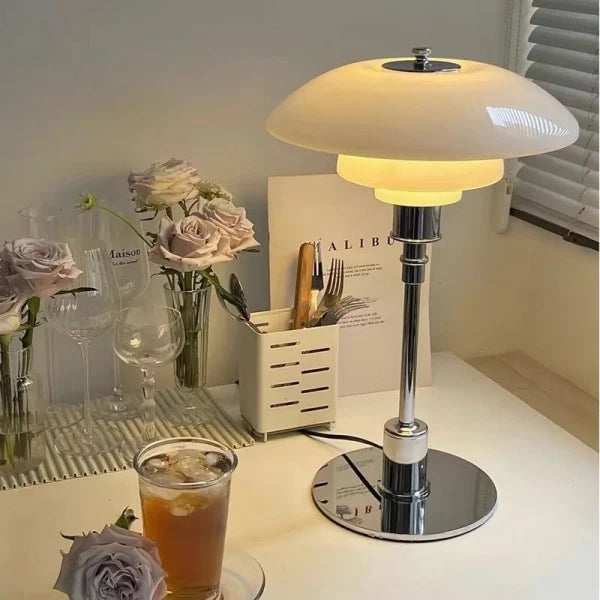 Lampe de Table Disc Multilayer Metal – Élégance Moderne et Ambiance Apaisante