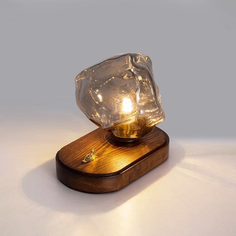Lampe de Table en Verre Ice Stone – Design Élégant avec Base Métal et Bois